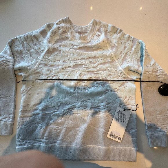 NWT lululemon lab Textured Jacquard Sweater SZ XS Catena Jacquard Light Chrome - Picture 5 of 6